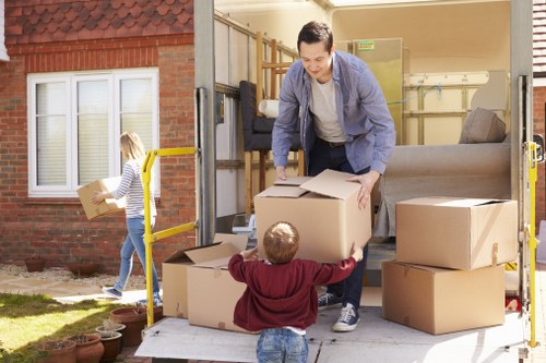 Mover assessing items and planning a safe loading process