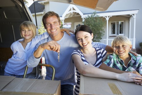Risk assessment process for a safe removal service
